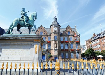 Bild zu Kampagne für mehr Lebergesundheit startet im Düsseldorfer Rathaus